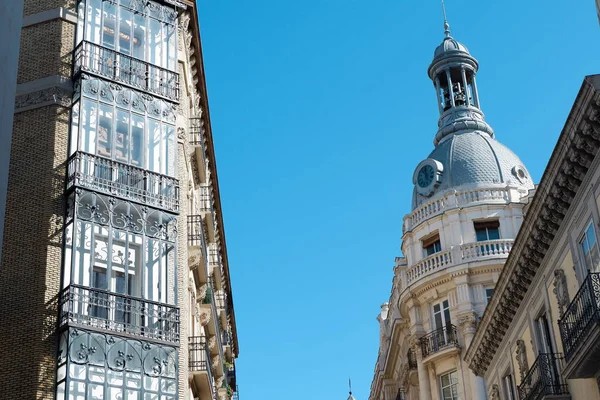 Edificios Elegantes Con Elegantes Balcones Metálicos Centro Zaragoza Comunidad Aragón — Foto de Stock