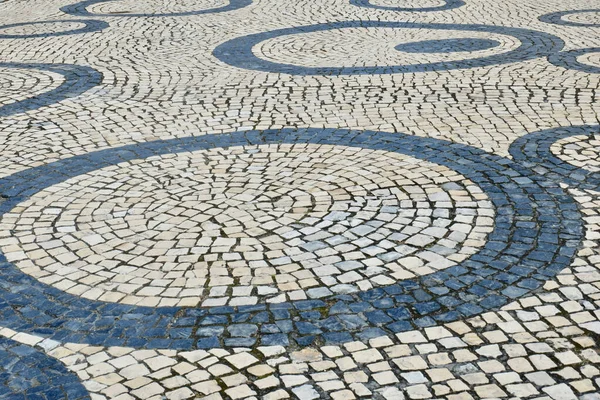 ポルトガル アヴェイロのダウンタウンの石畳の外で作られたヴィンテージ舗装 — ストック写真