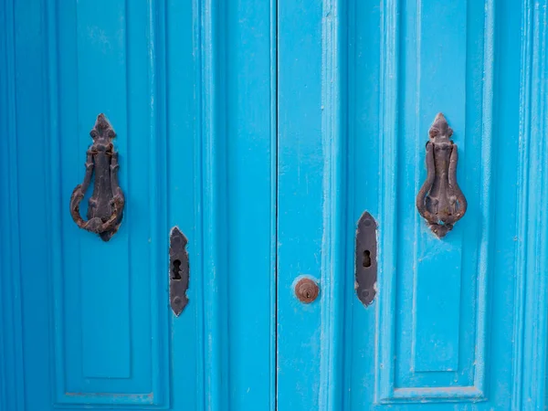 Porta Azul Vintage Com Pequenos Elementos Decorativos Metálicos Superfície Porta — Fotografia de Stock