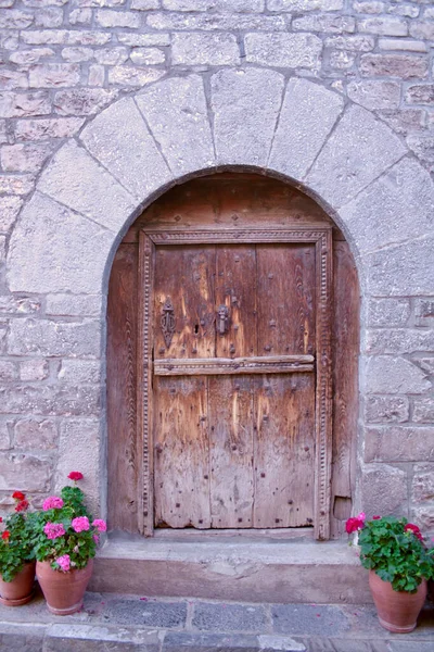 Старая Винтажная Дверь Деревенском Каменном Здании Деревне Арагон Испания — стоковое фото