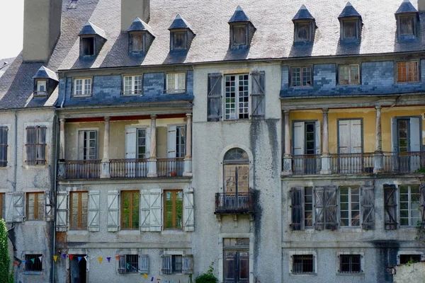 Gespenstische Holzfassade Eines Verlassenen Hauses Arreau Dorf Frankreich — Stockfoto