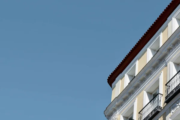 스페인 마드리드 시내에 고전적 빈티지 건물의 스페인 — 스톡 사진