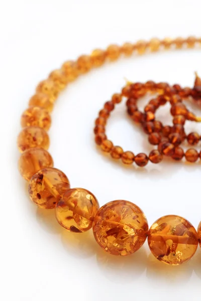 Amber jewelry — Stockfoto