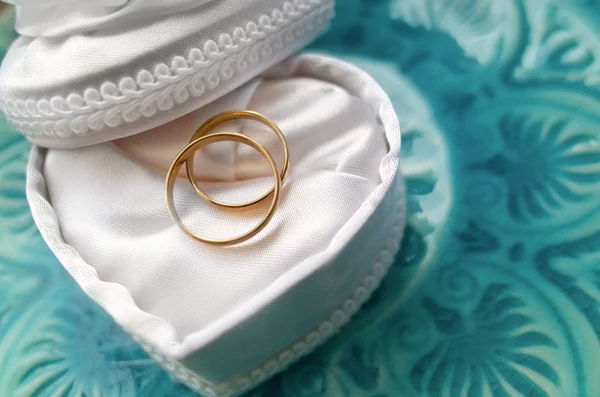 Wedding rings — Stock Photo, Image