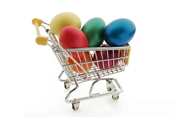 Carrello con uova di Pasqua — Foto Stock