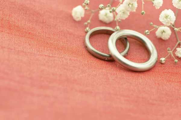 Wedding rings — Stock Photo, Image