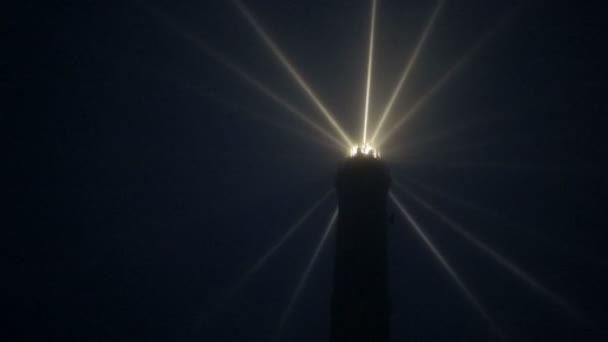 Lighthouse tower in the fog — Stock Video