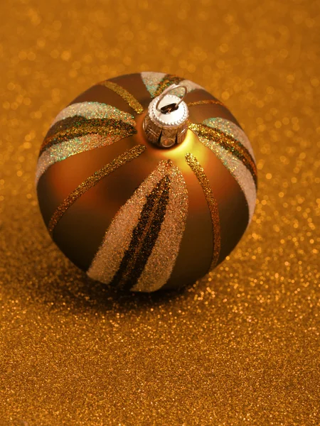 Brun holiday bauble — Stockfoto