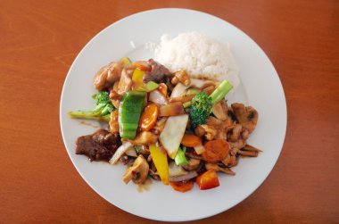 Çin yemekleri tavuk