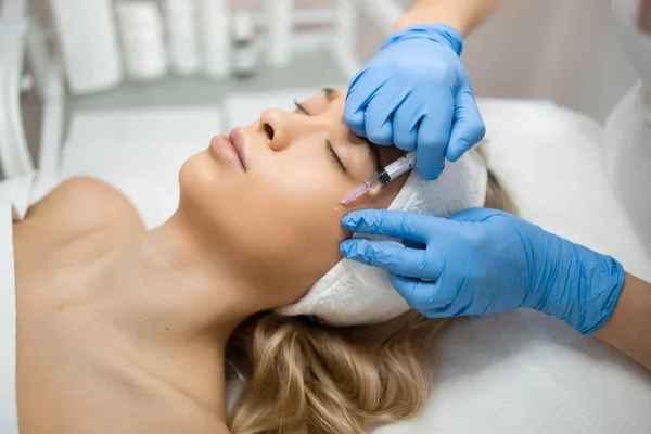 Woman Face Beauty Injection Rejuvenating Aging Treatments — Foto de Stock