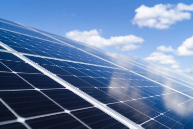 Güneş enerjisi santral panelindeki görüntüyü kapat
