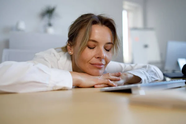 Mature Business Woman Closing Her Eyes Workplace Female Office Worker — Zdjęcie stockowe