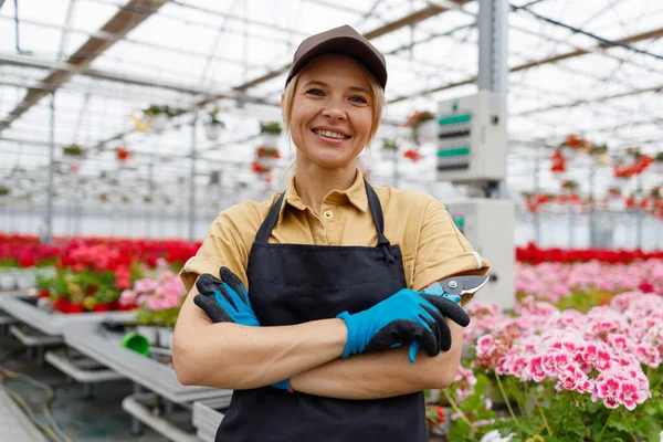 Portrait Woman Florist Pruner Greenhouse — Stockfoto