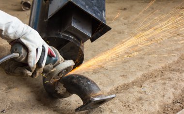 Taşlama işçisi metal sanayi