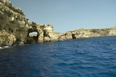 Tues turquoise and cliffs