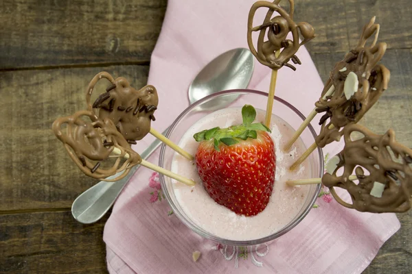 Strawberry mousse coctail — Stock Photo, Image