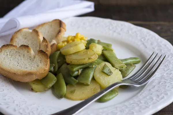 Green beans with potatoes — Stock Photo, Image