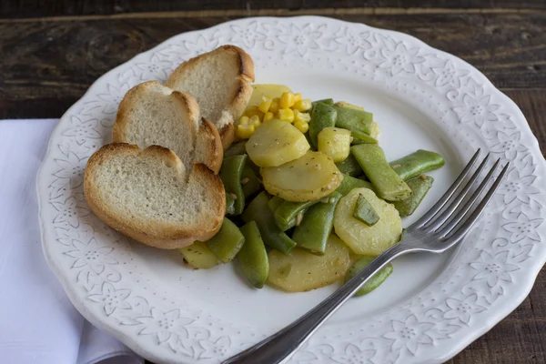 Frijoles verdes con patatas —  Fotos de Stock