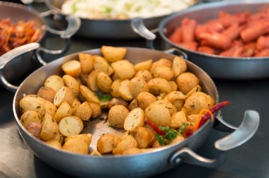 tavada sote patates ile