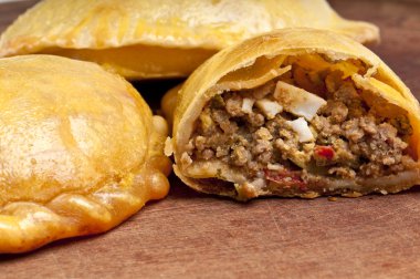 sığır eti empanada açın