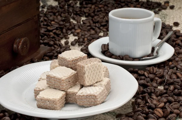Wafer Cookies and Coffee Beans — Stock Photo, Image