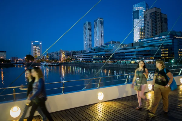 La Mujer Bridge in Puerto Madero — Stock Photo, Image