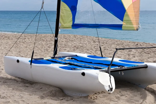 Catamarã colorido — Fotografia de Stock