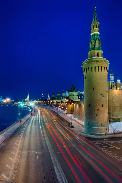 Кремлевская улица ночью — стоковое фото