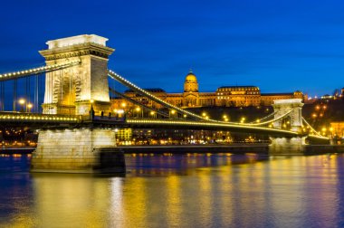 Budapeşte 'deki Zincir Köprüsü