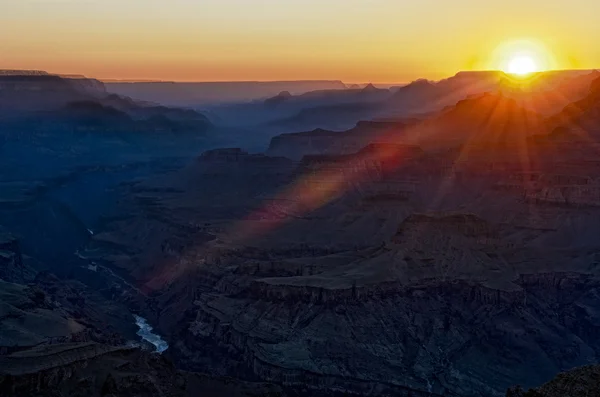 Farbenfroher Sonnenuntergang im Gran Canyon — Stockfoto