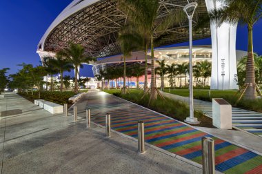 Yeni marlins park ana erişim