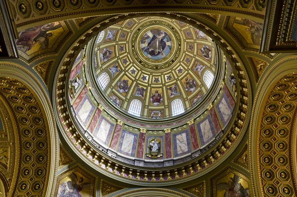 Basilica di Santo Stefano Cupola — Foto Stock