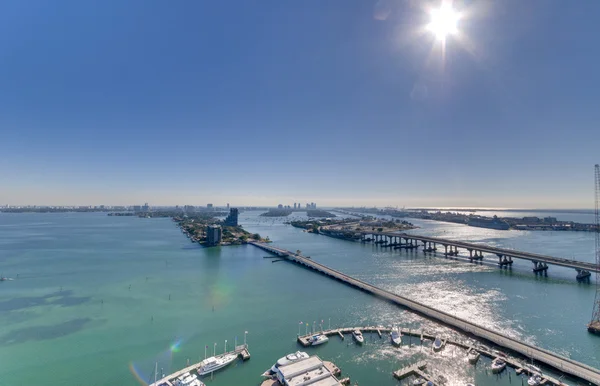 Veduta aerea della baia di Biscayne e Miami Beach — Foto Stock