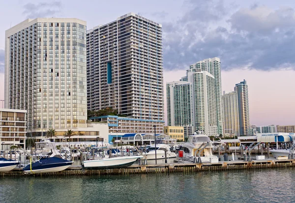 Miami centrum en de jachthaven — Stockfoto