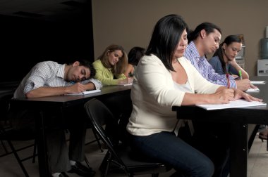 gece geç saatlerde eğitim