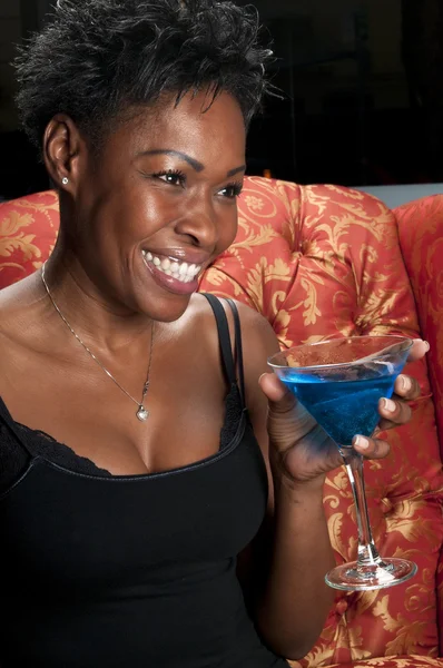The girl and the martini — Stock Photo, Image