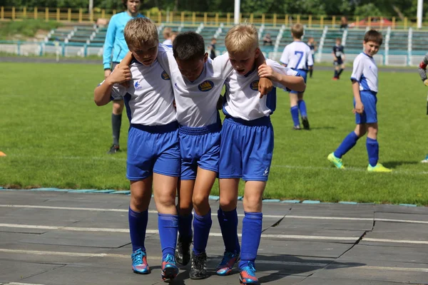 Üç genç futbolcular