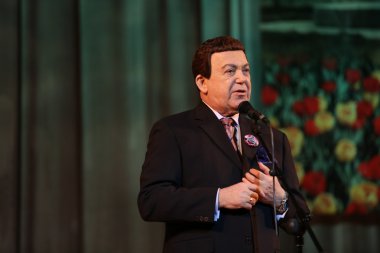 Rus şarkıcı Iosif kobzon