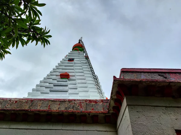 Foto Stock Del Antiguo Templo Hindú Pico Diosa Renukadevi Tembalabai —  Fotos de Stock