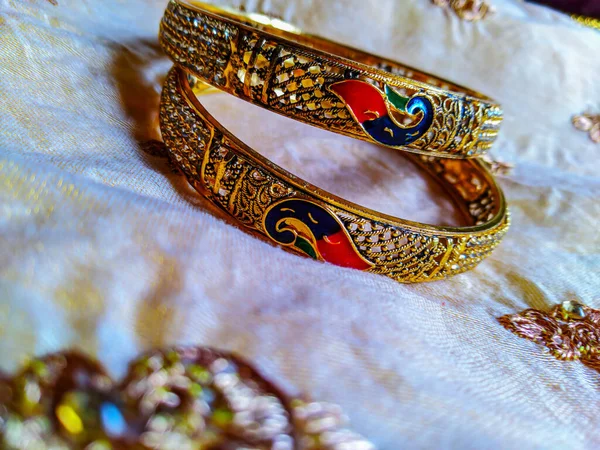 Stock Photo Traditional Indian Gold Designer Bangles Bracelet Decorated Blue — Stock Photo, Image