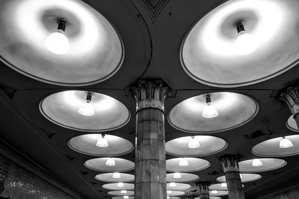 Światła metra — Zdjęcie stockowe
