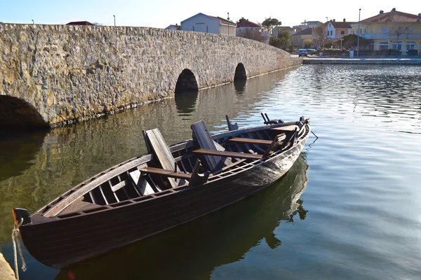 Boats in the harbor nin — Stock Photo, Image