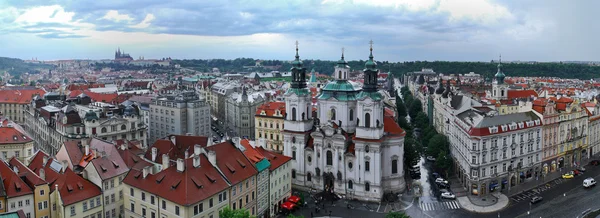 Панорамним видом на Прагу — стокове фото