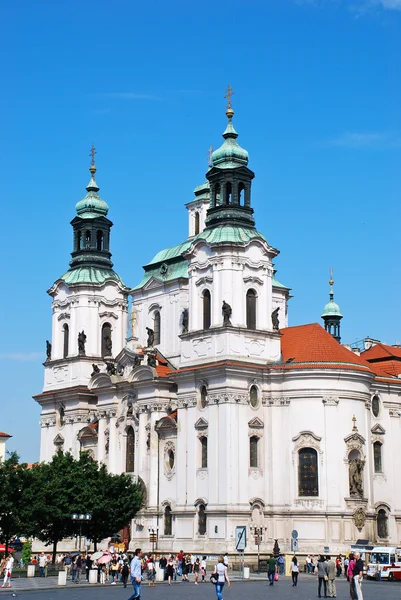Prag'ın merkezi Aziz Nikolaos Kilisesi — Stok fotoğraf