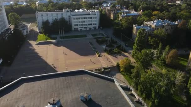 Nationale Technische Universiteit van Oekraïne Igor Sikorsky Kiev Polytechnisch Instituut of NTUU KPI. 4k resolutie drone video — Stockvideo