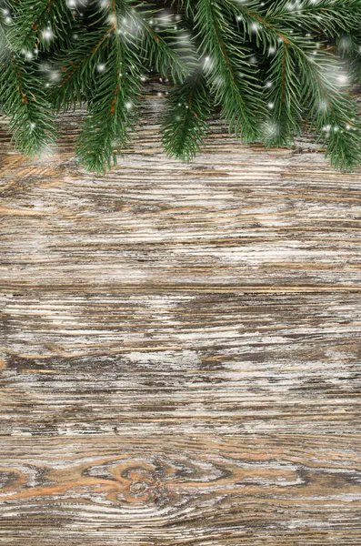 Natale e Capodanno sfondo in legno con abete in stile rustico. — Foto Stock