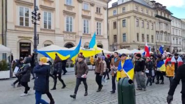 KRAKOW, POLAND - 19 Şubat 2022: Ukrayna 'da barışı desteklemek için toplantı