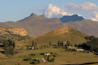 clarens, Güney Afrika yakınındaki kırsal manzara