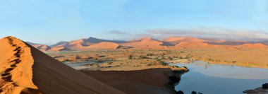 deadvlei ve sossusvlei Panoraması 4