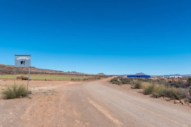 FRASERBURG, SOUTH AFRICA - SEP 3, 2022: Fraserburg ile Sutherland arasındaki tarihi Posta Yolu üzerindeki Hondefontein Çiftliği